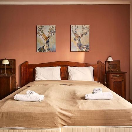 Preselo Pinceszet Es Vendeghaz Bed & Breakfast Erdobenye Exterior photo